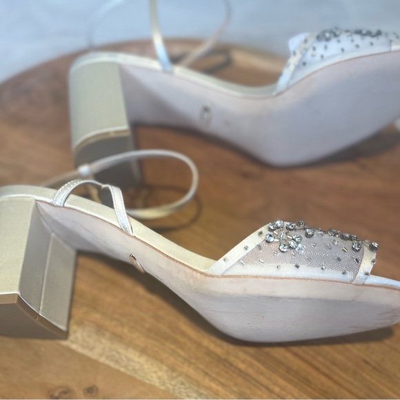 Authentic Badgley Mischka - Picture 5 of 11